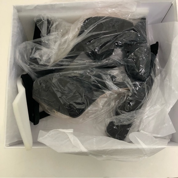 Ankle Strap Platform Sandal - Picture 5 of 11